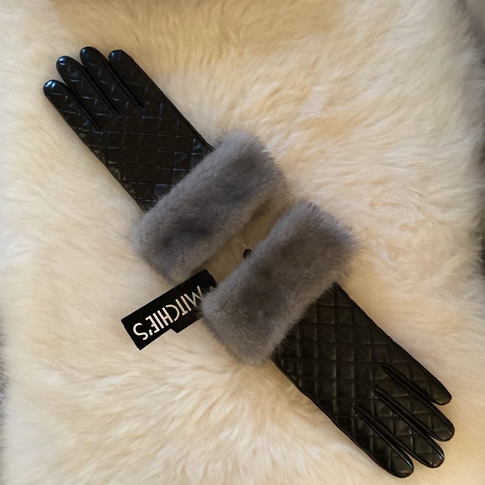 $275 Mitchie's  Black Leather Gloves & Wool Lining & Grey Mink Cuff NWT - Picture 2 of 10